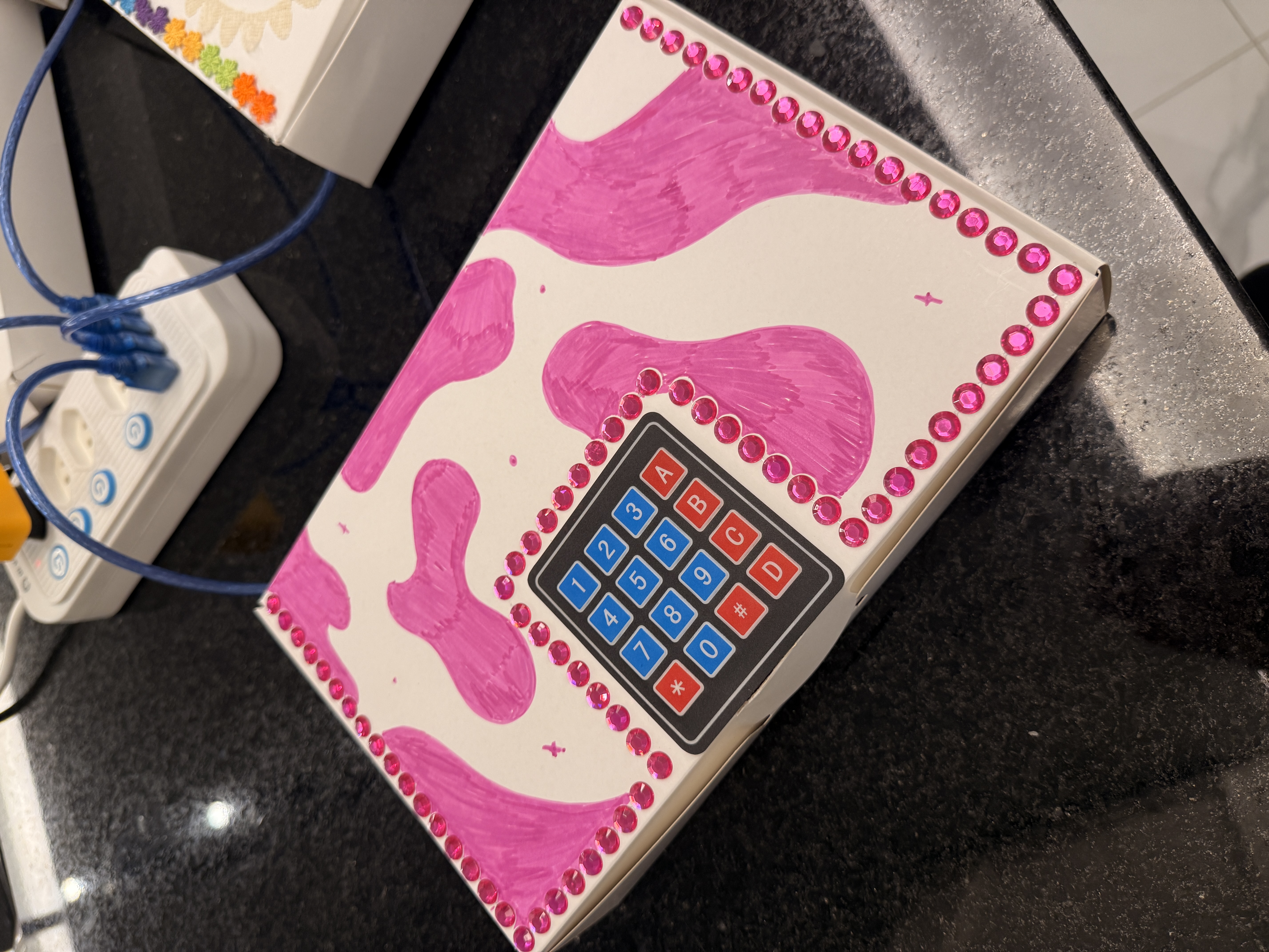 Caixa com Senha e Música - imagem 4